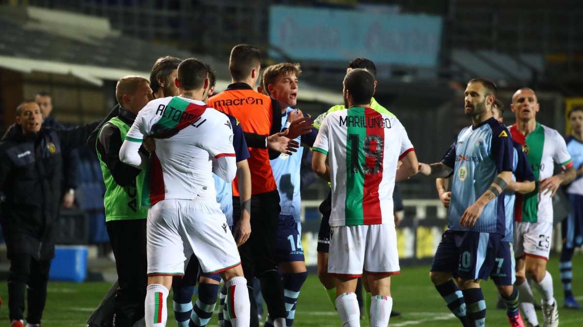 RassegnaStampa - Messaggero - Una squadra brutta e senza idee che sta prendendo una brutta piega