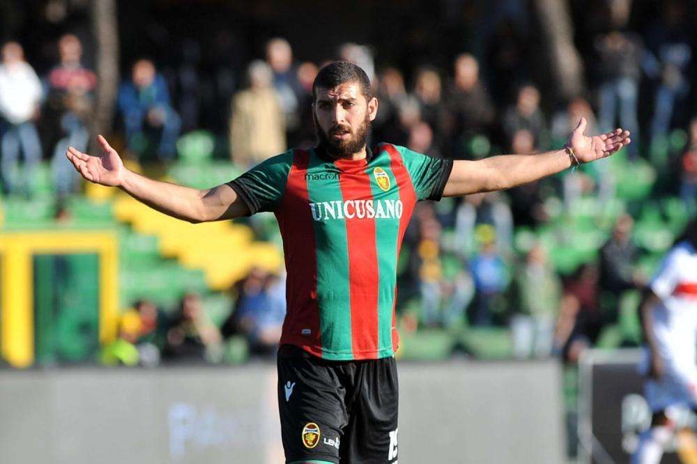 RassegnaStampa - Messaggero - Il giocattolo si sta disintegrando. Un gruppo pauroso e senza carattere