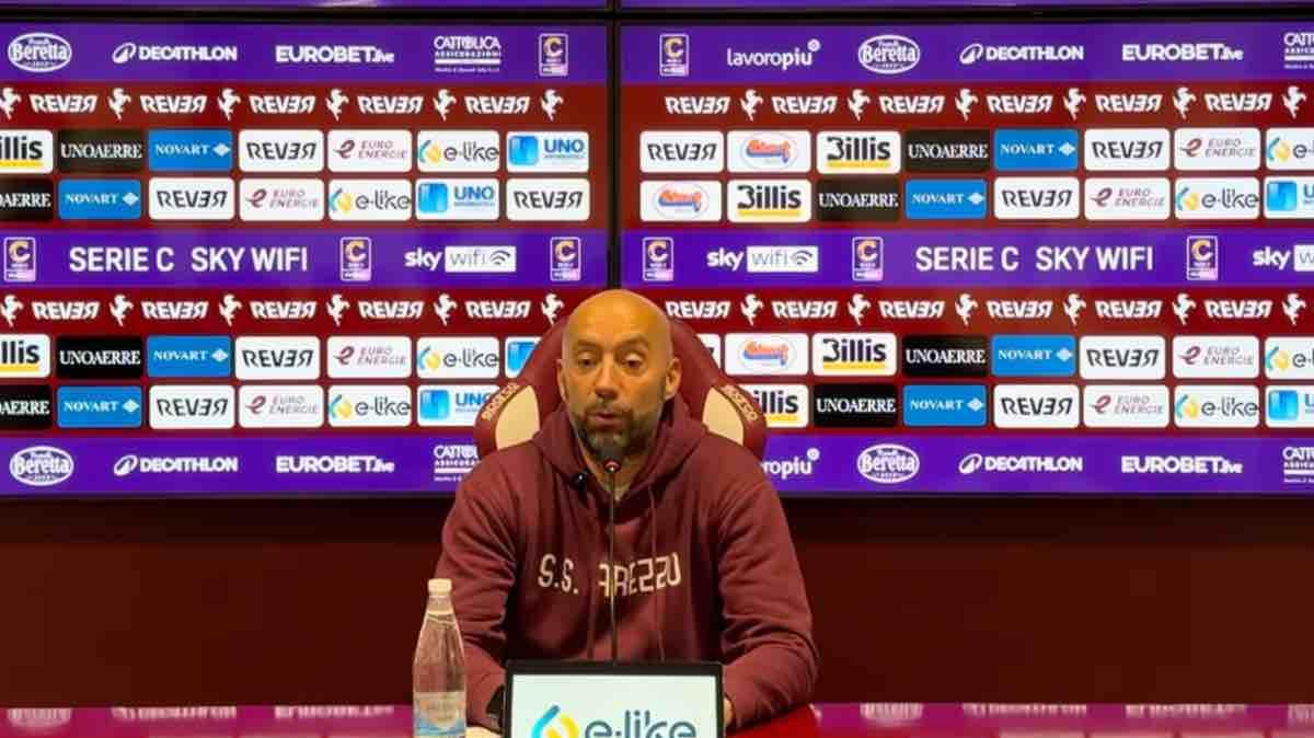 Arezzo-Ternana 1-2, Bucchi: "Ternana grande squadra ma non meritavamo di perdere"