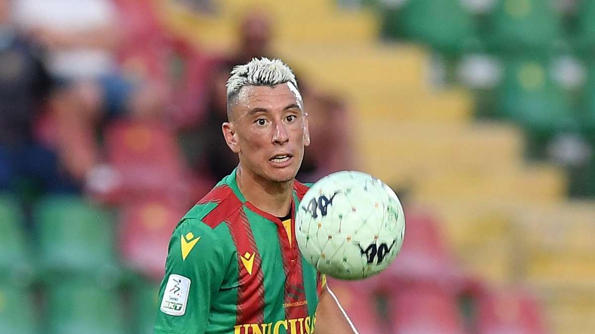 Rassegna Stampa - La Nazione - La Ternana vince anche in dieci. La magia di Falletti piega il Crotone