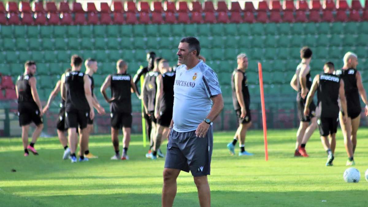 Ternana, lunedì pomeriggio la ripresa degli allenamenti