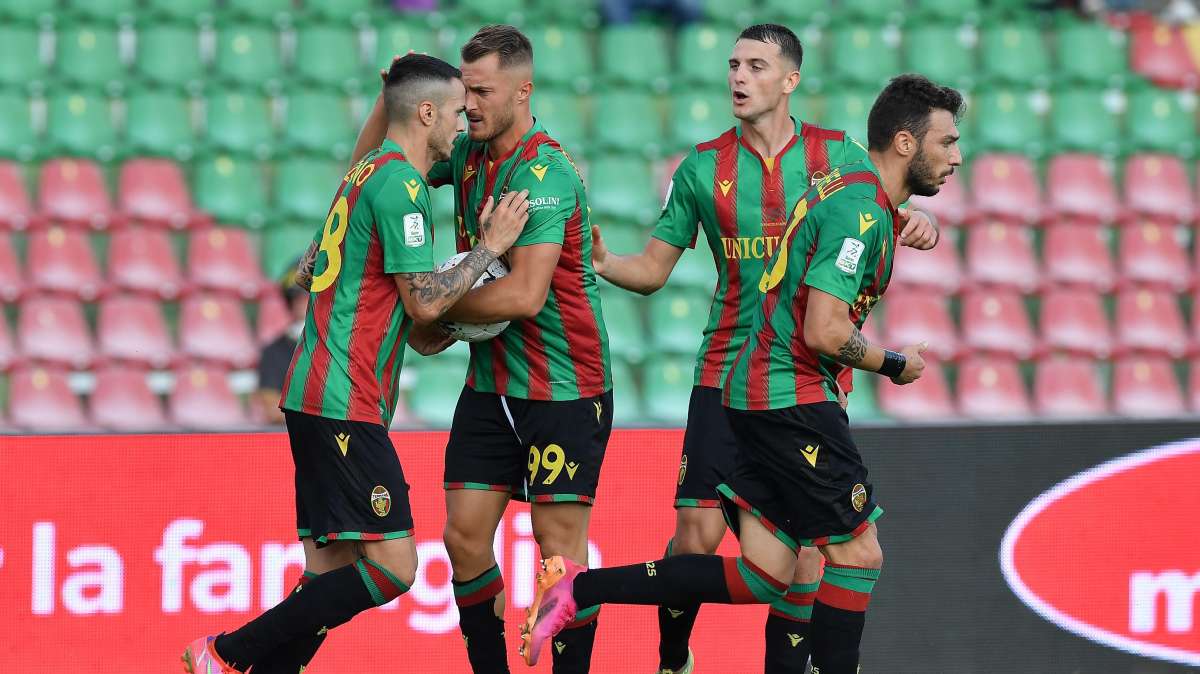 Ternana-Crotone, rossoverdi sempre a segno al Liberati