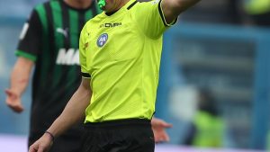Arbitro preso a testate - fonte Lapresse - ternananews.it