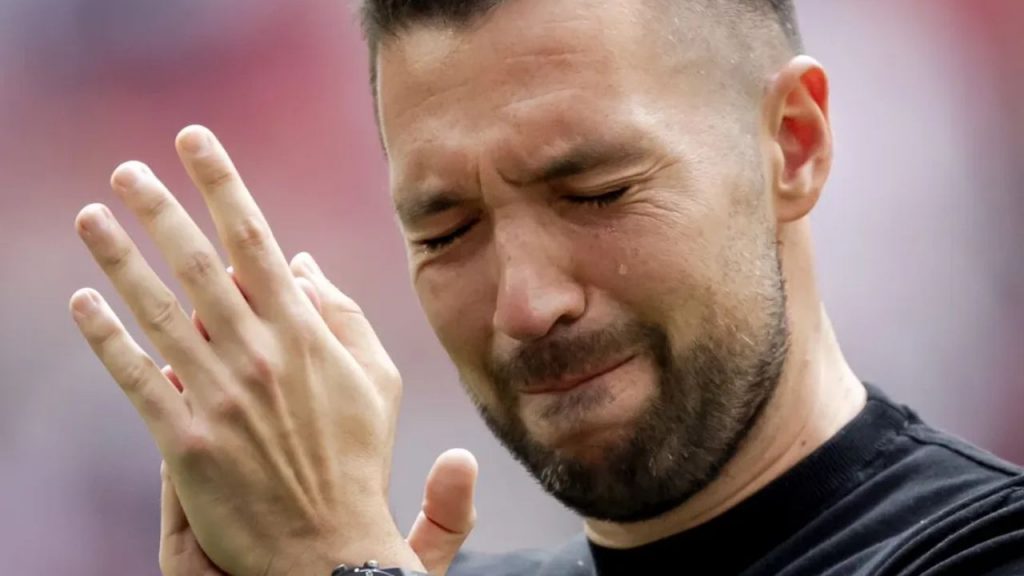 Ciao ciao Ajax, io me ne vado in Serie A | Farioli, contratto pronto con la BIG: lo aspettano per programmare il ritiro estivo
