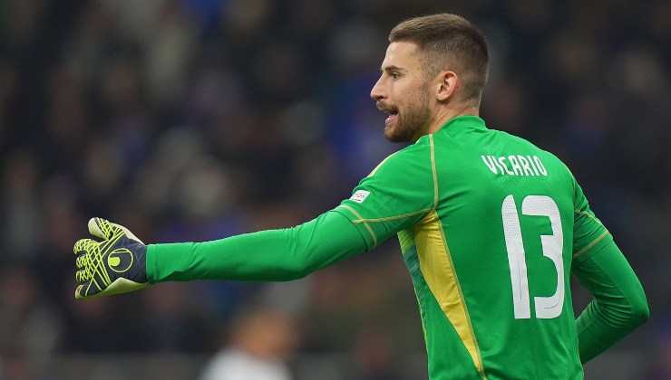 Il portiere alza bandiera bianca