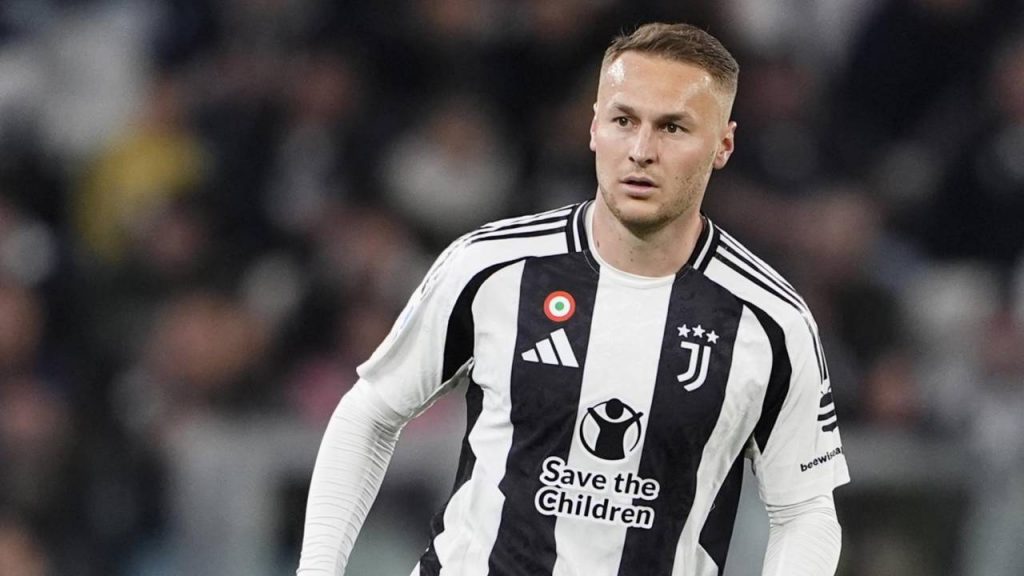 KOOPMEINERS LASCIA LA JUVENTUS: 30 milioni nelle casse bianconere | Hai fallito da noi, meglio che te ne vai altrove