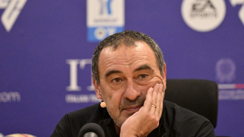 “SARRI AL MILAN”: ormai CI SIAMO | C’è anche l’annuncio UFFICIALE, RIVOLUZIONE ROSSONERA IN ATTO