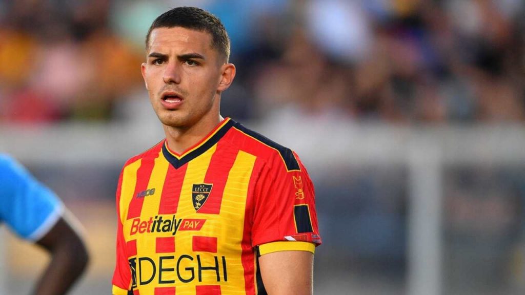 Grazie davvero LECCE, ma è il momento di compiere il salto | Resto in Serie A ma firmo per una BIG: TRASFERIMENTO ANNUNCIATO