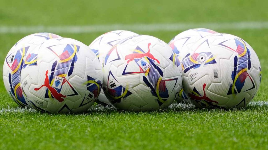 Te ne devi andare, non ti vogliamo più | Vattene dalla nostra squadra: CONTESTAZIONE FEROCE IN SERIE A