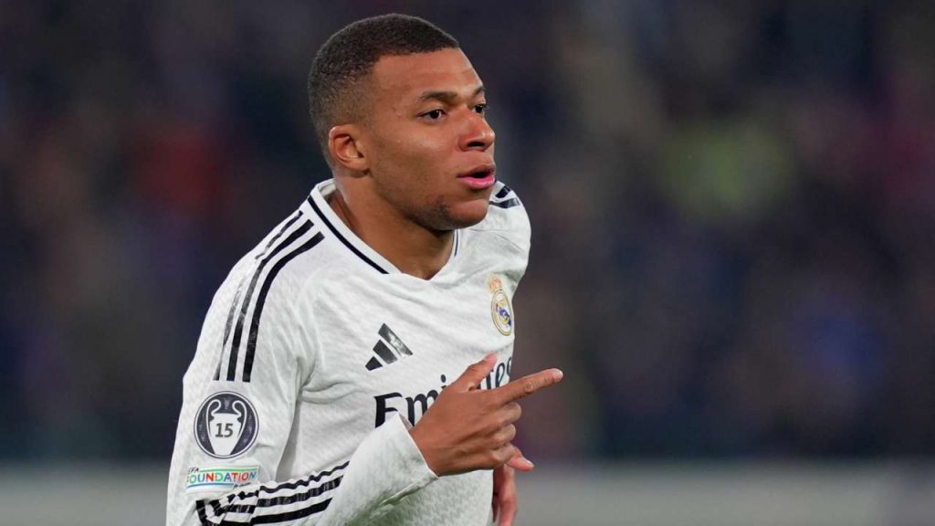 Basta, non pensavo che qui fosse così | Mbappé SALUTA IL REAL MADRID: il suo futuro è in un altro club