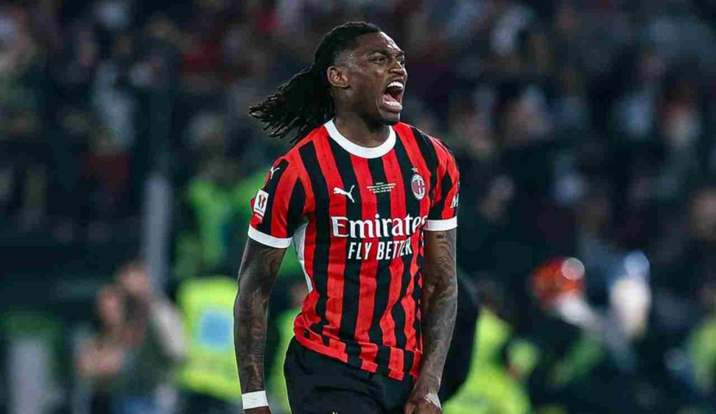 Locatelli, Leao, Lautaro e gli altri: maglie da sogno per una causa importante