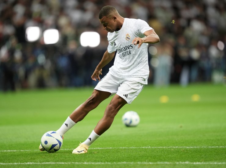 Kylian Mbappé con la maglia del Real Madrid - fonte Lapresse - ternananews.it