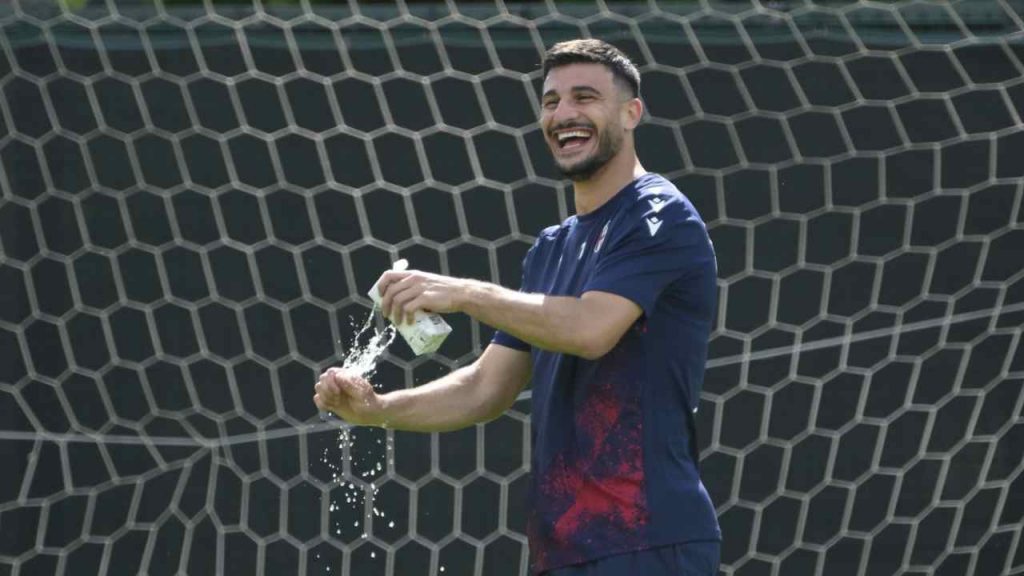 E’ ARRIVATO IL TUO MOMENTO: Orsolini sbarca in una BIG | Addio Bollogna, cambia maglia ma rimanere in Serie A