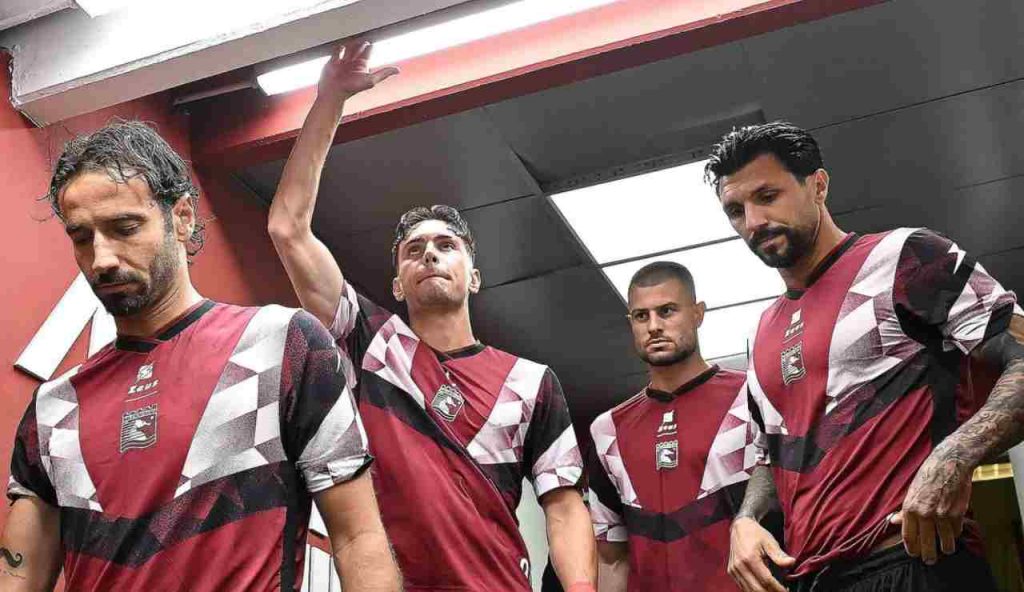 Salernitana al TAR per tornare in Serie B, Gravina replica: “Solo alibi”