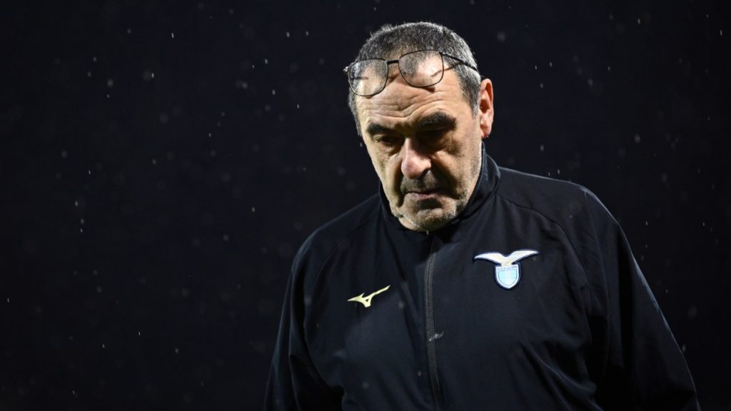 Brutto infortunio in casa Lazio | Sarri perde subito un titolare: salterà il ritiro