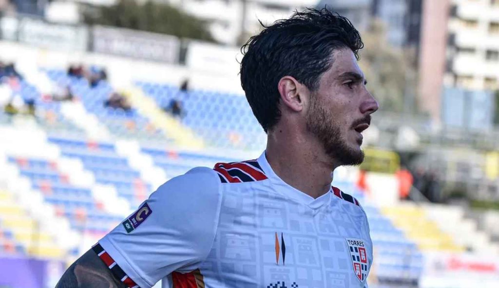 Torres, tegola Mastinu: lesione meniscale e stop di 20-30 giorni. Salta la Ternana