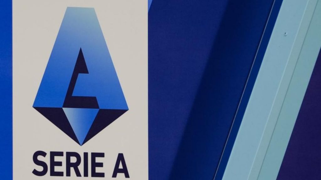 “SERIE A con 16 squadre”: cambia tutto nel calcio italiano | Arriva l’ANNUNCIO UFFICIALE