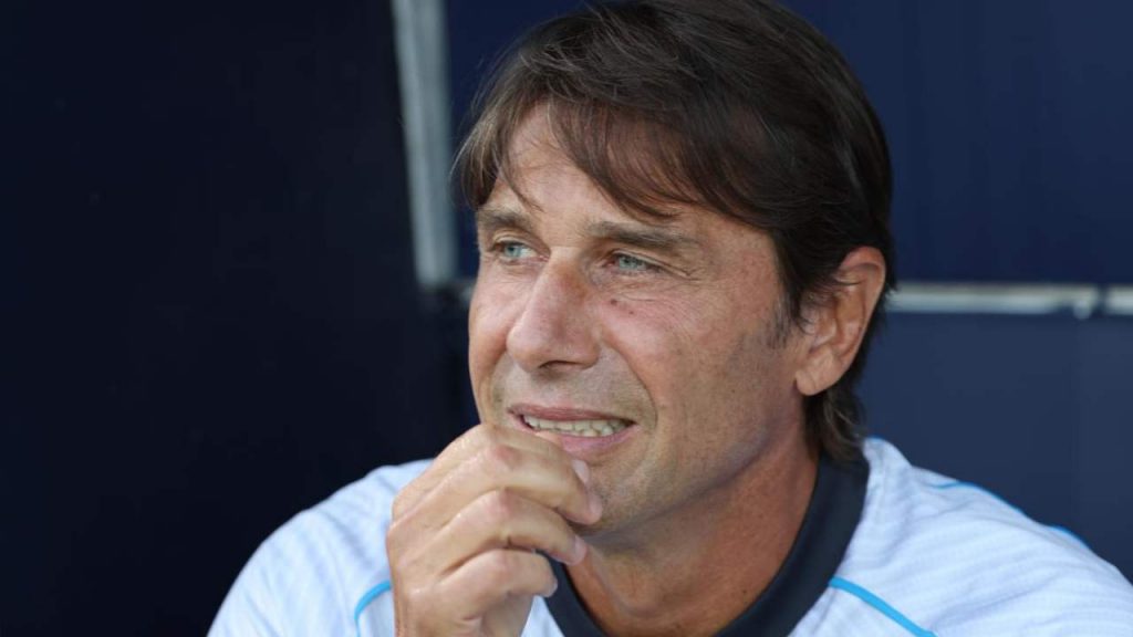 Napoli, niente da fare | Boccone amarissimo per Conte: SFUMA IL GRANDE COLPO DI MERCATO