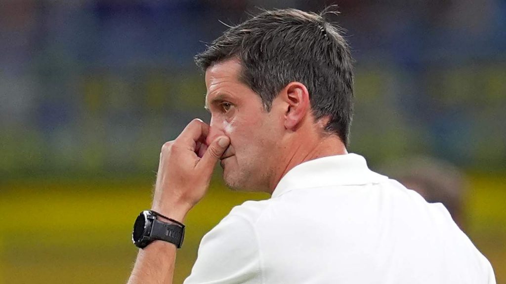 All’Inter non c’è proprio spazio per te | A gennaio te ne devi andare: Chivu lo fa fuori da Appiano Gentile