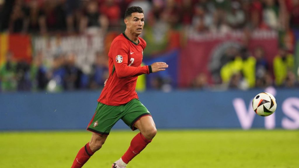 PAZZESCO CR7: cambia per sempre la sua vita | La novità fa impazzire letteralmente tutti