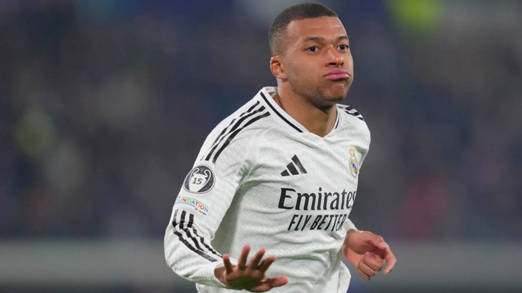 WOW MBAPPE’: ora sì che cambia veramente la sua carriera | Che SORPRESA anche per il Real Madrid
