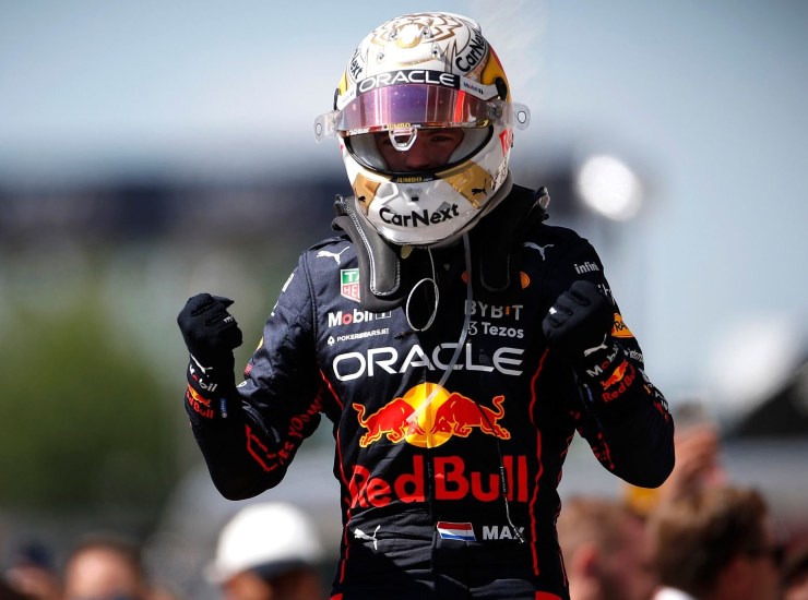 Max Verstappen in Ferrari - fonte X - ternananews.it