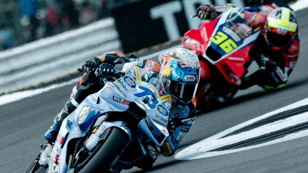 Addio alla Motogp: rivelazione choc del pilota | “Ho pensato di smettere”