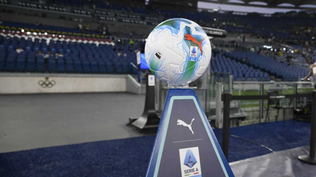Ti mettiamo fuori squadra, da oggi giochi con la Primavera | DECISIONE FOLLE IN SERIE A
