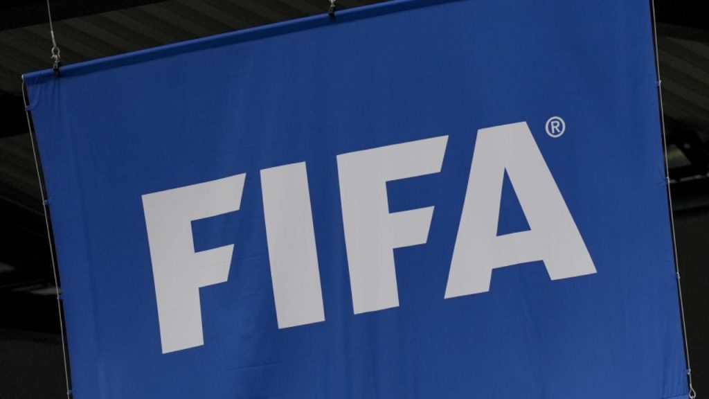 BUFERA RAZZISMO: pugno duro della FIFA | Arriva la SQUALIFICA, è Ufficiale