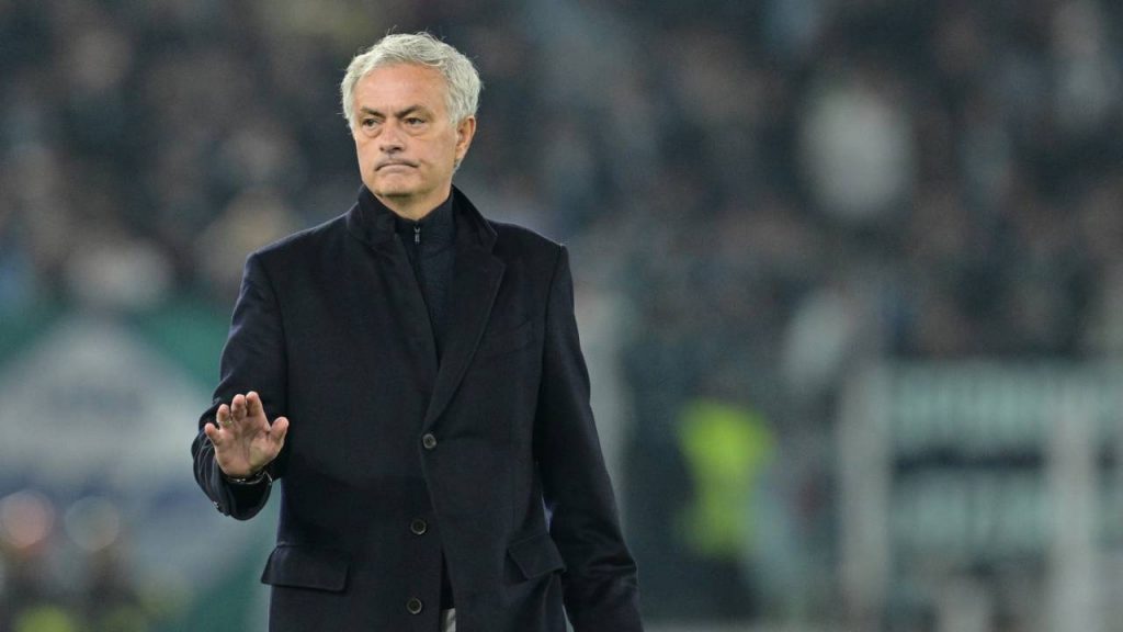 Mourinho CHIAMATO in Serie A | Sei lo Special One, abbiamo bisogno te: cambio di allenatore
