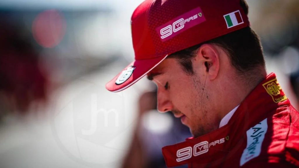 Ciao ciao Leclerc, divorzio con la Ferrari | Arriva anche l’ANNUNCIO UFFICIALE