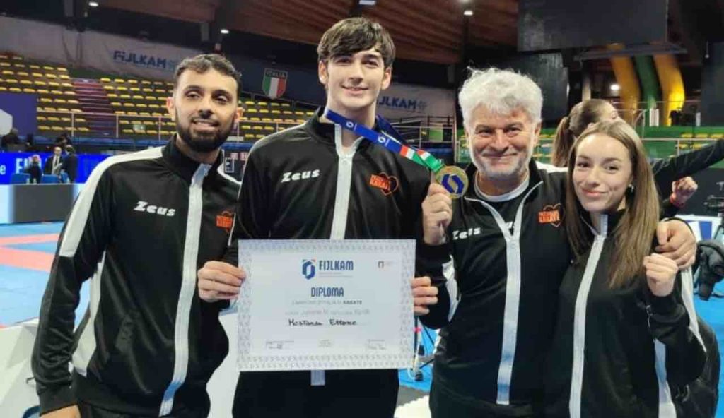 Tonic Pazzaglia Karate protagonista a Ostia: Ettore Mostarda è di nuovo campione italiano