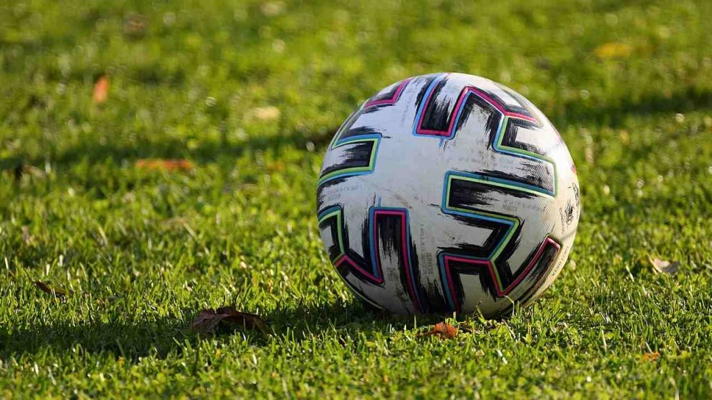 DOLORE ATROCE nel club: l’allenatore si è spento per sempre | Malore fatale