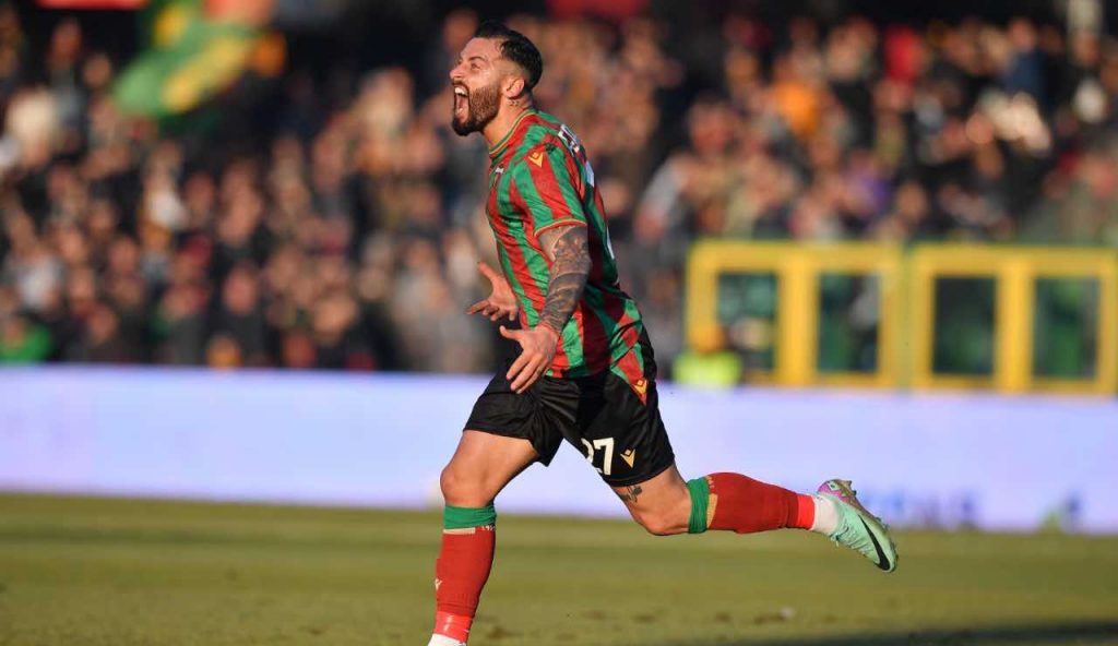 Una Ternana impermeabile