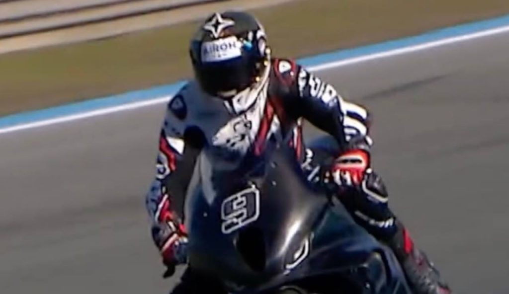 Superbike, Petrucci subito protagonista nei test di Jerez: ottime sensazioni con la nuova BMW