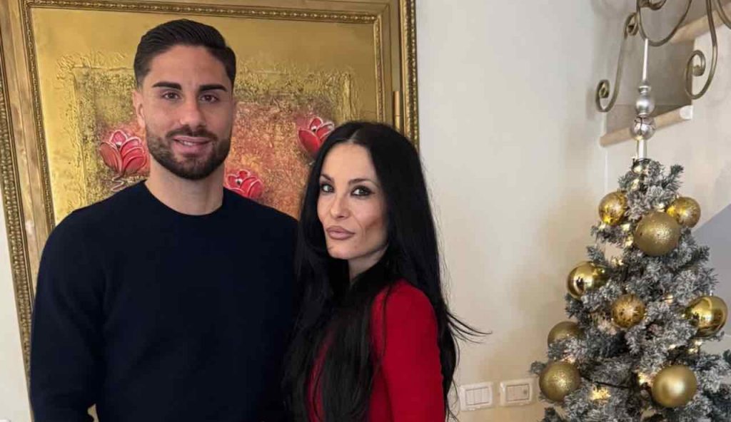 Il lato più dolce di Capuano: Natale con Lucia e la piccola Nicole