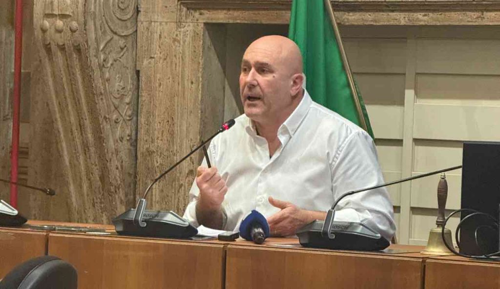 Bandecchi attacca la Regione: «Rapporti istituzionali disgustosi. Sullo stadio-clinica la responsabilità è loro»