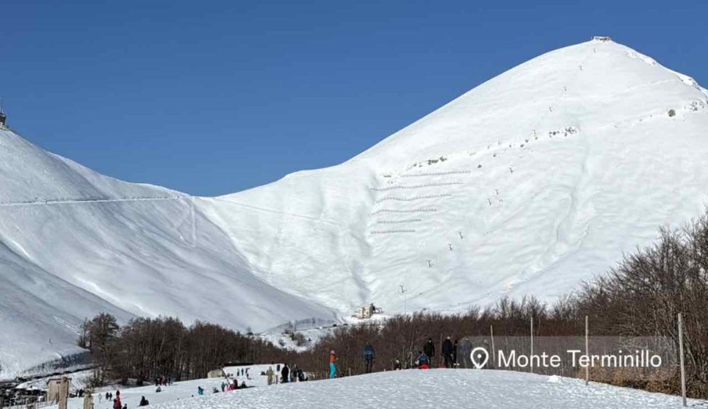 Ternana, giornata di riposo: Dubickas si rilassa sulla neve del Terminillo