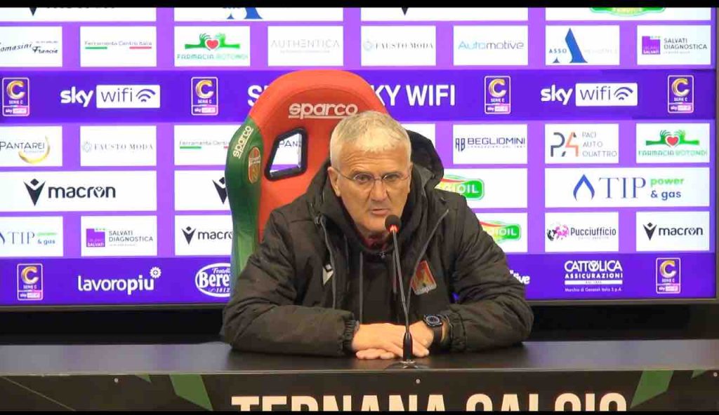 Ternana-Livorno 2-1, Venturato: “Campo impraticabile, gol della Ternana da annullare”